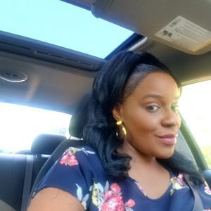 Meet your Posher, Janisha